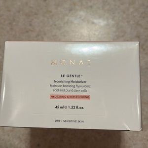 Monat Be Gentle moisturizer - Brand new in box ❤️